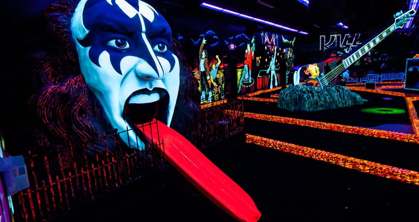 kiss mini golf in las vegas